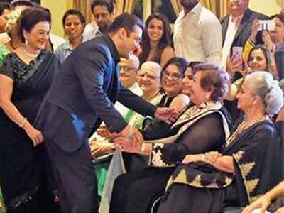 Salman Khan unveils Asha Parekh's biography 'The Hit Girl'