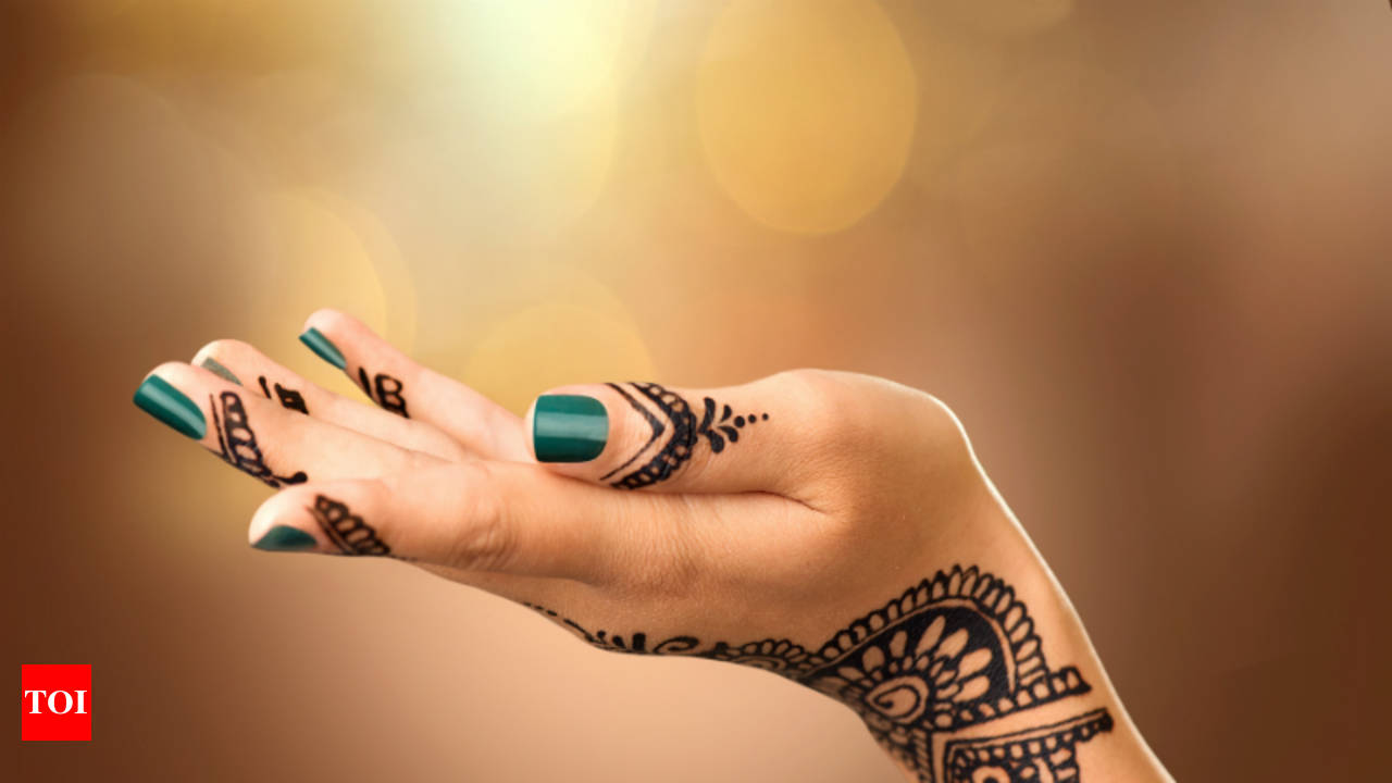 Instant Henna Temporary Tattoo | Black Henna Hand Sticker | Narin – Regal  Mehndi