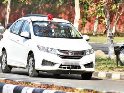 Buy a red beacon for just Rs 2500, break rules at | Chandigarh News - Times of India