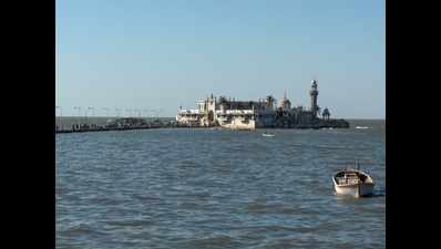 SC asks Haji Ali Dargah Trust to remove encroachments by May 8