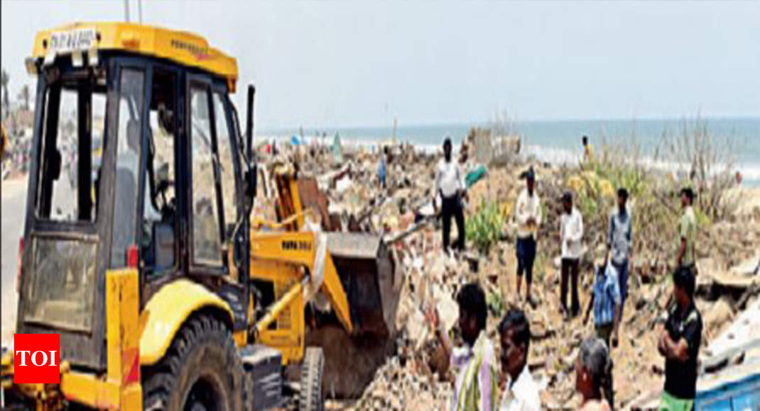 Marina Loop Rd: Marina Loop Rd Encroachments Razed For 2nd Day 