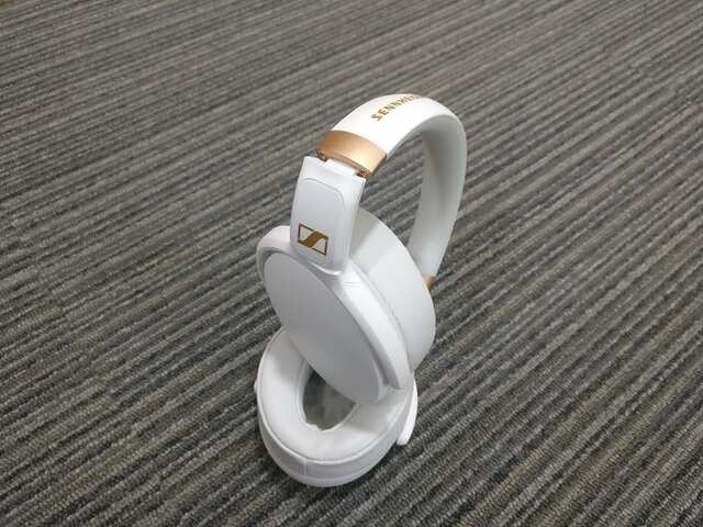 sennheiser hd 4.30 i white