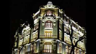 Hutama Chowk Building: 111-yr-old Hutatma Chowk building gets a ...