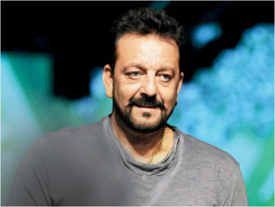 Non-bailable warrant issued against Sanjay Dutt for allegedly threatening a filmmaker
