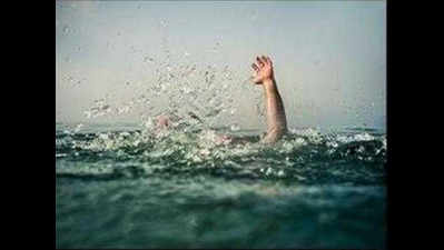 Teenager feared drowned at Mumbai's Juhu beach