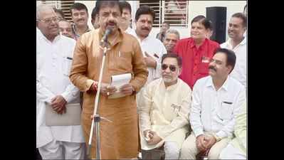 Bhopal mayor kicks off process to start stalled Rajat Nagar-Sonagiri road