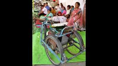 5th day of disabled persons hunger strike, government mum