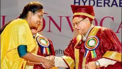 Flood of degrees at JNTU convocation, Saraswat conferred honorory doctorate
