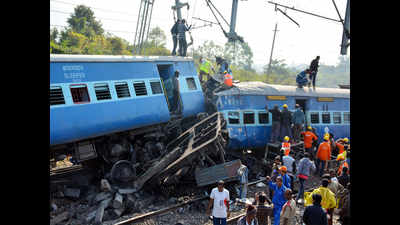 3 coaches of Hyderabad-bound train derail near Bidar