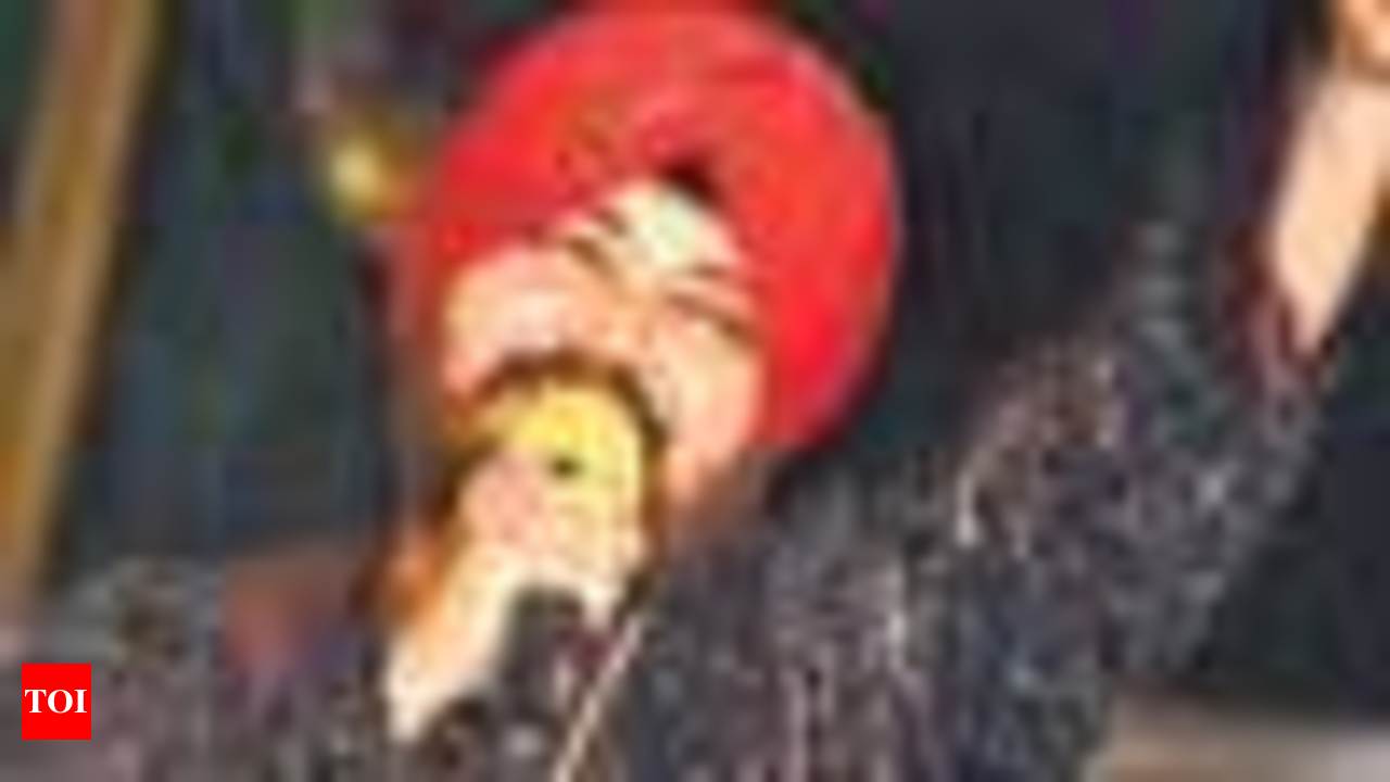 Punjabi Singer Daler Mehndi Birthday Know Some Unknown Facts About His Life  And Career - Entertainment News: Amar Ujala - Daler Mehndi:'तुनक तुनक तुन'  गाने वाले सिंगर जिनकी आवाज पर दुनिया झूमी, एक डाकू के नाम पर रखा गया था  इनका नाम