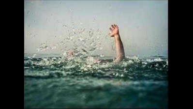 Man and his nephew drown in Tapi