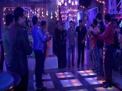 Yeh Hai Mohabbatein April 24, 2017 written update: Roshni forced to perform at Adi's bachelors party