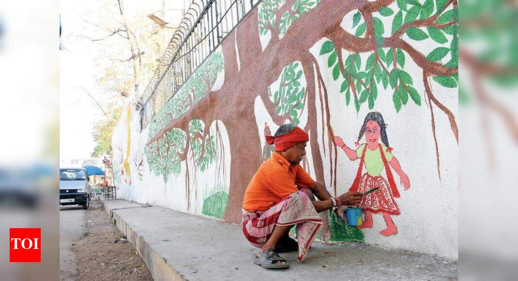 Artists begin work on city’s longest painting Vadodara News Times of India