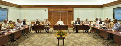 PM reviews performance of key infrastructure sectors