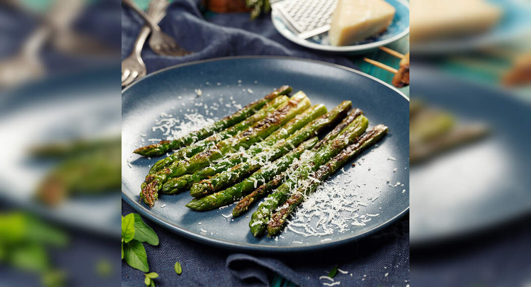 Grilled Asparagus Recipe: How to Make Grilled Asparagus Recipe | Homemade Grilled Asparagus Recipe