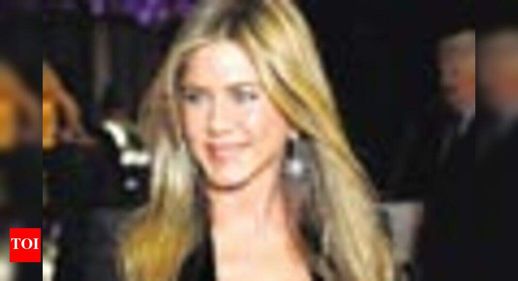 Jennifer Aniston turns director | English Movie News - Times of India