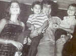 Vinod Khanna's family photo