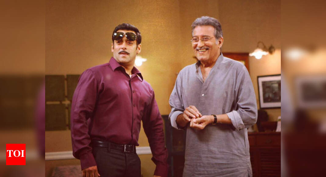 Salman Khan remembers Vinod Khanna with this throwback picture Hindi