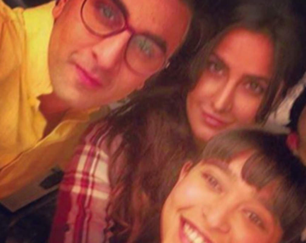 
Ranbir, Katrina pose together for a selfie
