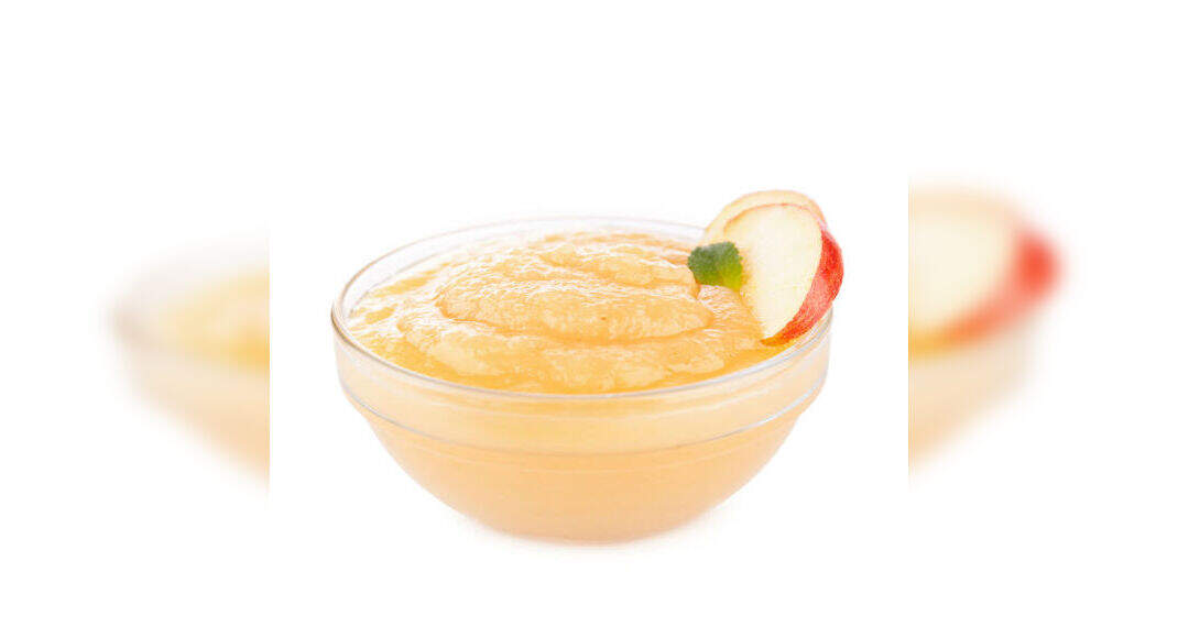 Apple Sauce Recipe: How to Make Apple Sauce Recipe | Homemade Apple Sauce Recipe