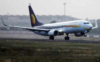Jet Airways to review pilots' pay hike freeze after Q1 results