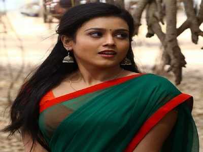 Mishti Chakraborty says she doesn’t mind about her role in Babu Baaga Busy!