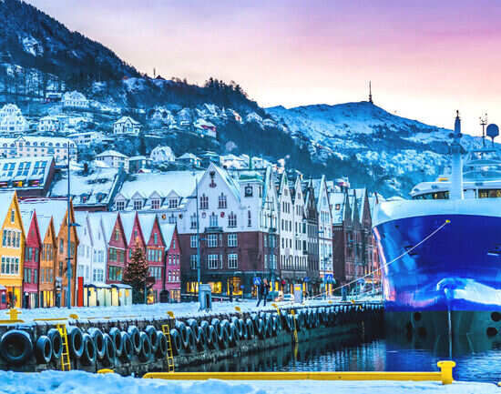 Exploring a wharf town: Bergen