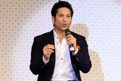 Sachin Tendulkar: When Sachin Tendulkar overcame language barrier with  Dodda Ganesh | Cricket News - Times of India