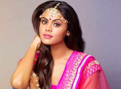 Karthika is a princess in Bãhubali writer’s TV series