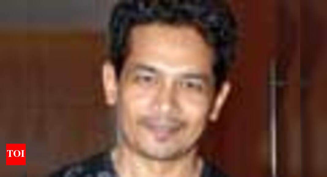 Atul doesn't understand cricket! | Hindi Movie News - Times of India