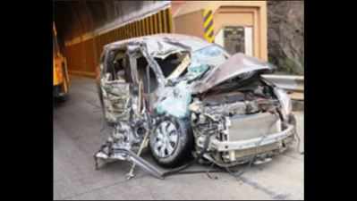Five from Mumbai die in expressway car crash