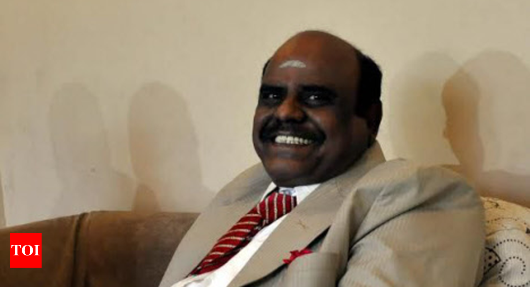 Justice C S Karnan: Justice Karnan 'sentences' CJI, 7 Other Supreme ...