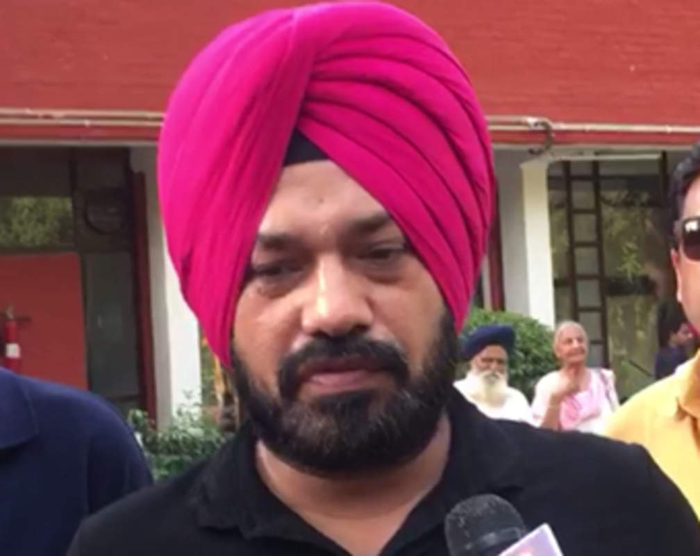 
Gurpreet Ghuggi resigns from all AAP posts

