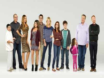 'Modern Family' gets seasons nine, ten - Times of India