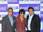 Inox officials, Siddharth Jain and Alok Tandon with Shah Rukh Khan