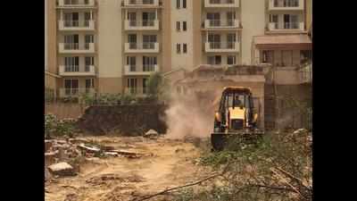 Villas razed to clear way for Kherki Daula bypass