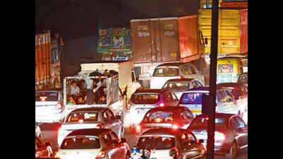 The culprits behind your daily nightmare at Delhi borders | Delhi ...