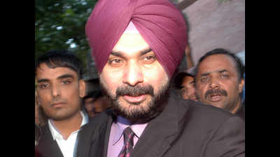 Navjot Singh Sidhu accuses Badals of siphoning off funds