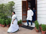 Mamata Banejee leaves after meeting Sonia and Rahul Gandhi