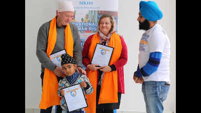 In Australia, principal and teacher honoured for retying Sikh student's 'patka'