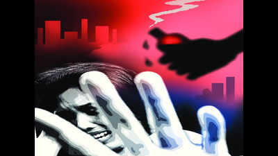 Youth threatening to throw acid on girl held
