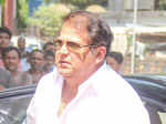 Mahesh Kothare attends Reema Lagoo's funeral