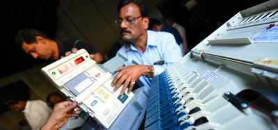 Election Commission gets ready for 'EVM challenge'