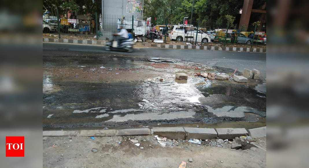 Sewage on Panchkuian Road - Times of India