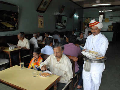 Row over Indian Coffee House's newspaper diktat ...
