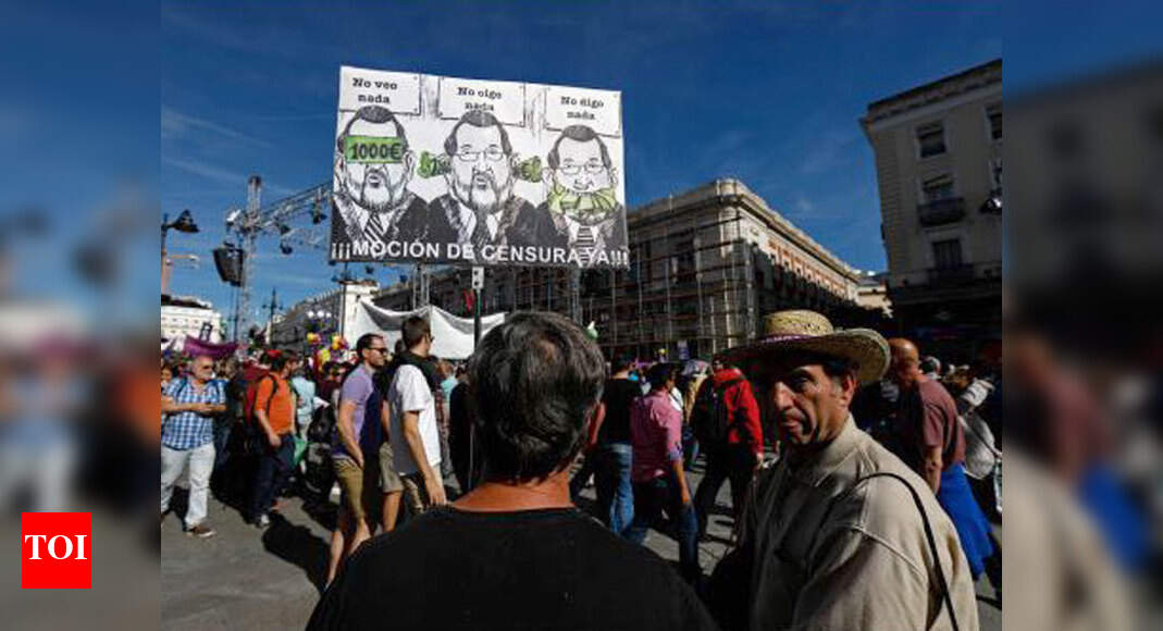 Spain's divided Socialists choose new leader - Times of India