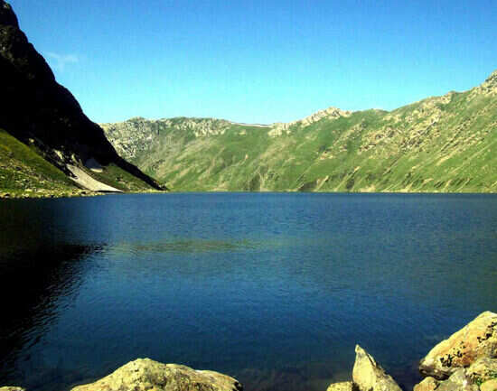 Kashmir lakes that&rsquo;ll make you believe in nature&rsquo;s miracles!