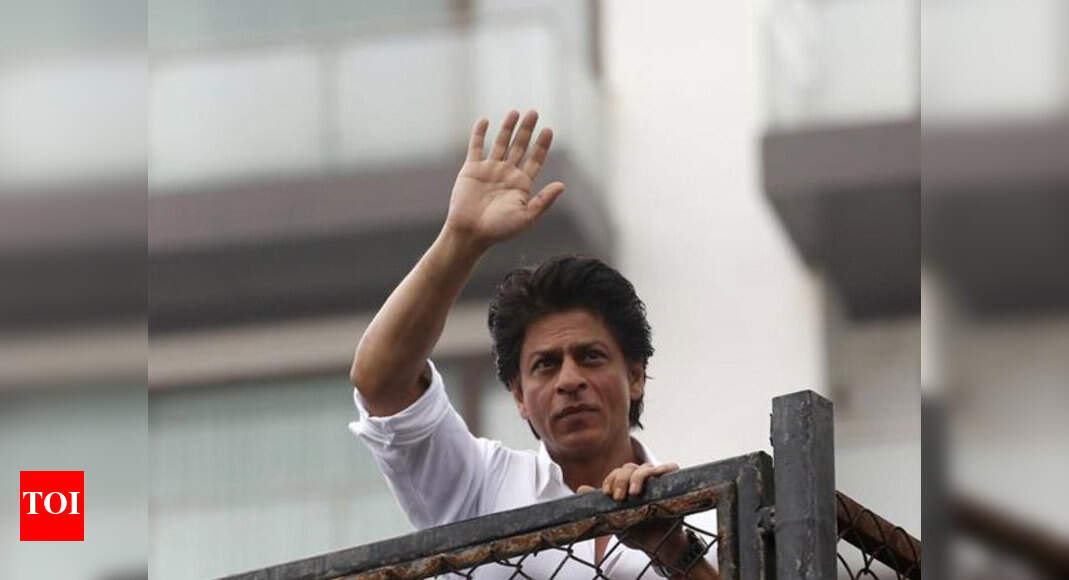 Watch: Shah Rukh Khan thanks his fans for their love and support on ...