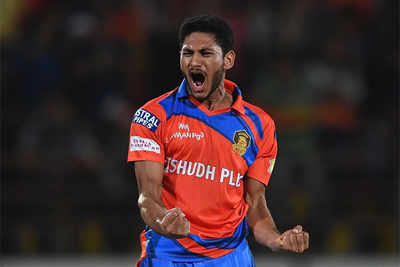 IPL Basil Thampi wants to live up to Sachin Tendulkar s