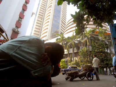 Market falls for 2nd day, Sensex tumbles